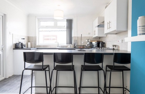 Grangetown Casa | Cohost Partners Cozy 4 Bed Near Cardiff City Centre