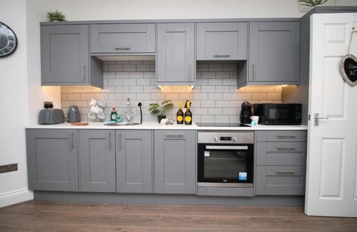 Cathays Apartamento | Cohost Partners Cozy Stay in Cardiff Near Attractions