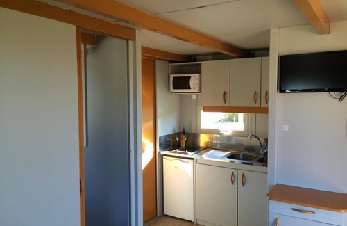 Santo Antonio dos Olivais Alquiler De RV | Coimbra Camping & Bungalows