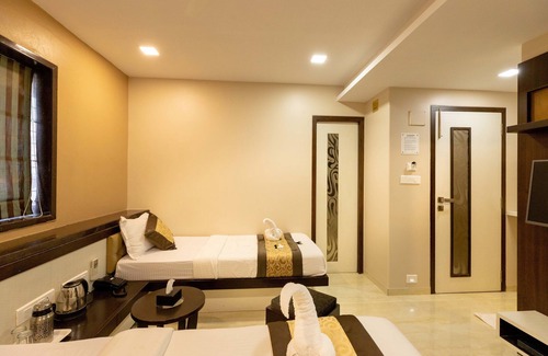 Wellington Pier Hotel | Colaba Suites