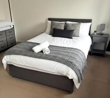 Colchester Casa | Colchester Retreat 4br 2bath Ample Street Parking