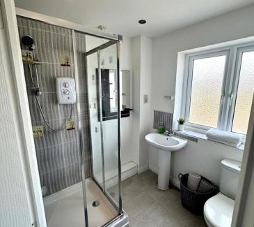 Colchester Casa | Colchester Retreat 4br 2bath Ample Street Parking
