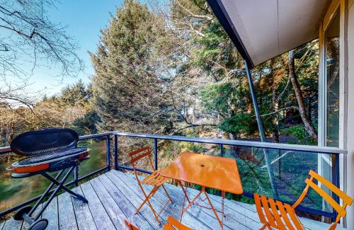 Cape Meares Casa | Coleman Creek House