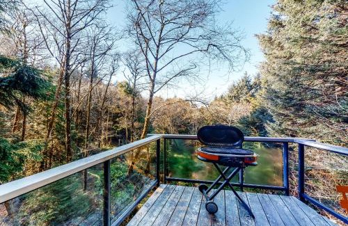 Cape Meares Casa | Coleman Creek House