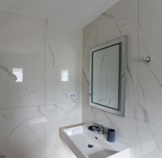 Himare Apartamento | Colette's Comfort