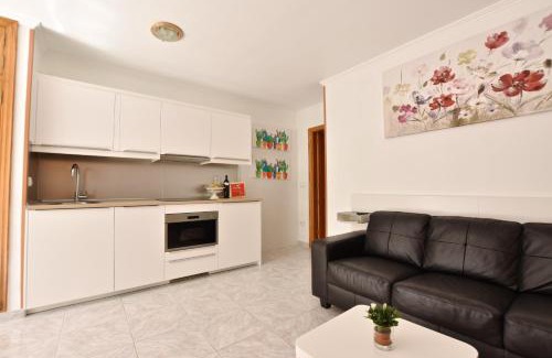 Puerto del Carmen Apartamento | Colina del Sol Lanzarote Pool with sea view