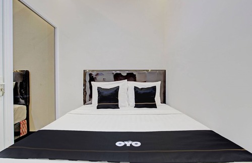 Semarang Hotel | Collection O 92972 Gaharu Hotel