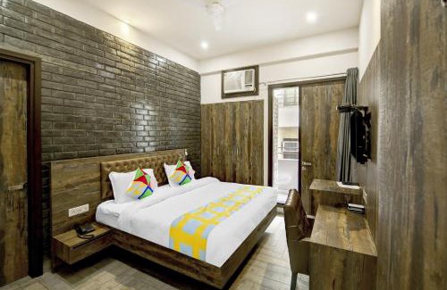 Gurugram Hotel | Collection O CLOUD BAY