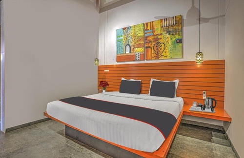 Ulhasnagar Hotel | Collection O 80852 Hotel Nirva