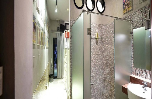 Yan Nawa Hotel | Jasaen Stylish Boutique Hotel