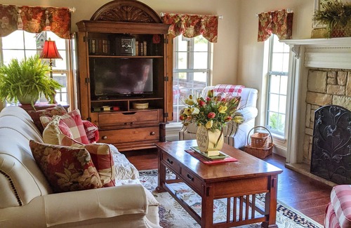 Branson Cabaña | Casa de campo de Colleen en Cross Creek: casa única y encantadora, acogedora, lejos de casa🏡