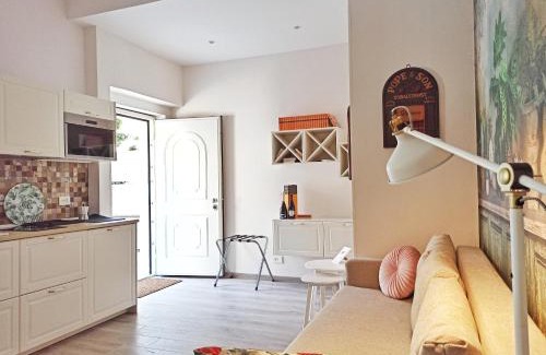 Civitanova Marche Apartamento | Colleoni 19 Parigi, Appartamento superior con corte privata