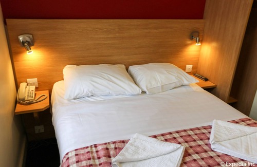 Warwick Hotel | Colliers Hotel