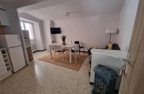 Collioure Casa | Collioure - Appartement T2 4 personnes au cœur du village - FR-1-309-528