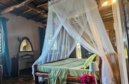 Shimoni Casa | Suite Colobus de 40m2 en Villa 560 m2, Vista al Océano Índico