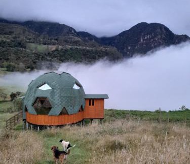 Choachi Chalet De Esquí | Colombia Mountain Tours Glamping