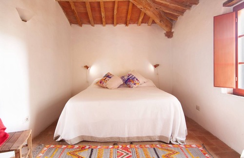 Montisi Otro | Colombiao di Momo: Una Gran Siglo 17 granja con vistas colinas de la Toscana