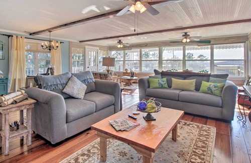 Midway Apartamento | Colonel's Island Apartment w/ Dock!