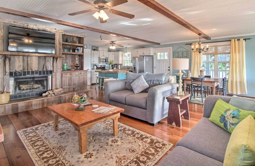 Midway Apartamento | Colonel's Island Apartment w/ Dock!