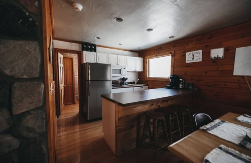 Hunter Cabina | Colonels Cabin Sauna Fireplace Mountain Views