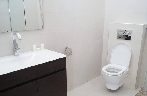 Ouakam Hotel | Colonia Apartment