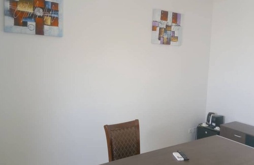 Ouakam Hotel | Colonia Apartment