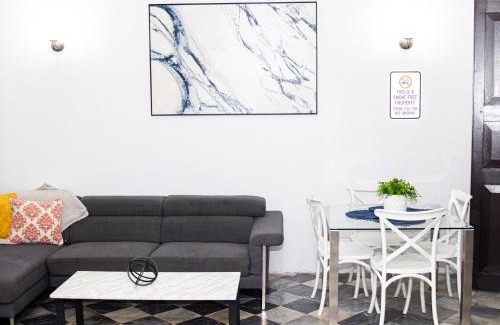 Old San Juan Apartamento | Colonial Apt with Balcony in OSJ Next to San Sebastian APT 3