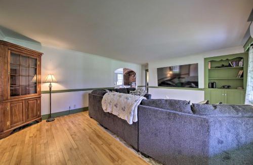 Bucksport Casa | Colonial Home in Bucksport with River Views!