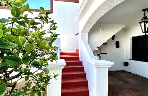 Centro de la ciudad de Mendoza Casa | Casa Colonial en Mendoza! | 12 Personas