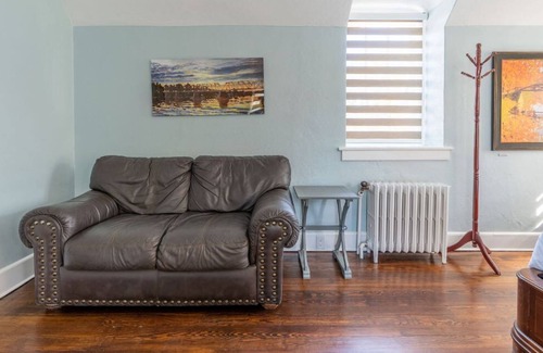 Lambertville Casa | Colonial Rooms Combo in Lambertville NJ