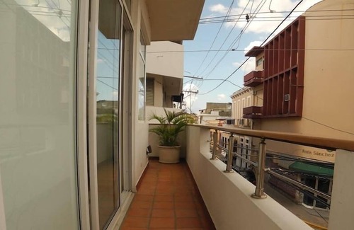 San Anton Apartamento | Colonial Zone 1BR Apt @Plaza España, bright &clean