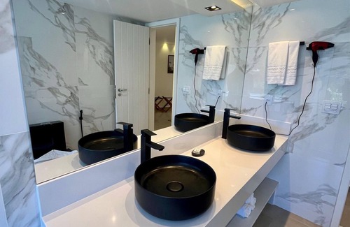 Joao Fernandes Hotel | Colonna Park Hotel