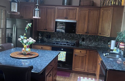 Glenwood Springs Cabina | Colorado Cabin Overlooking the Roaring Fork River