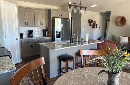 Pueblo West Casa | Colorado Comfort in this brand new 2.5 bedroom house with Hot Tub and near Lake!