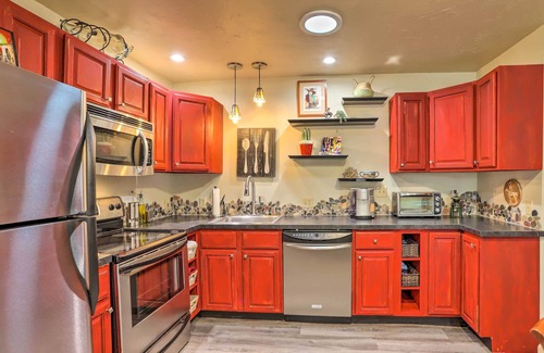 Northglenn Cabaña | Colorado Cowboy Cottage: 12 Mi to Downtown Denver