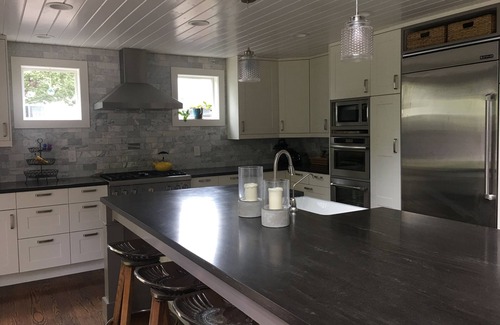 Erie Casa | Colorado Family FUN!! *POOL*HOT TUB*PARK