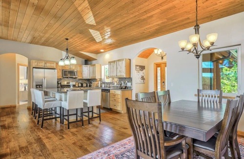 Woodland Park Chalet De Esquí | Colorado Lux! Private Cabin, Hot Tub, Game Room A
