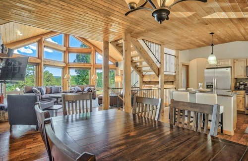 Woodland Park Chalet De Esquí | Colorado Lux! Private Cabin, Hot Tub, Game Room A