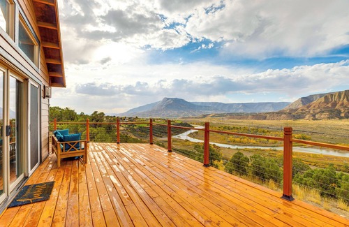 Battlement Mesa Cabina | Colorado River Getaway in Parachute: Dogs Welcome!