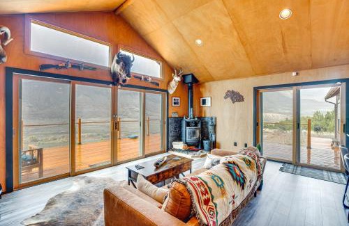 Battlement Mesa Casa | Colorado River Getaway in Parachute Dogs Welcome!