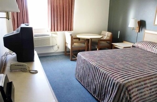 Bullhead City Hotel | Colorado River Value Inn