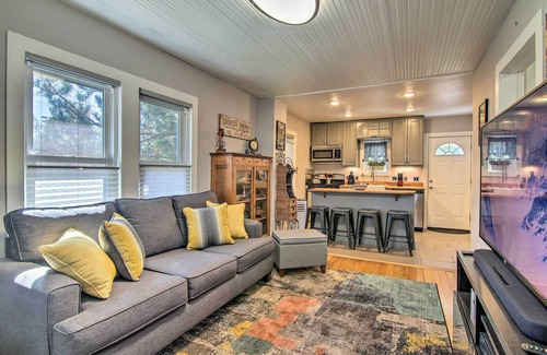 Downtown Colorado Springs Cabaña | ¡NUEVO! Colorado Springs Bungalow - ¡Camina hasta el centro!