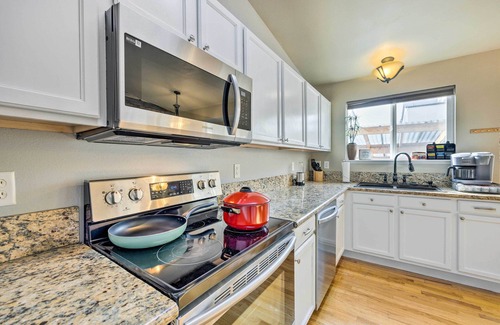 Northeast Colorado Springs Casa | Colorado Springs Vacation Home - Walk to Park