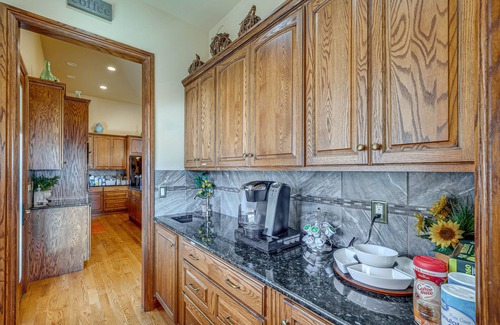 Mountain Shadows Casa | Colorado Springs Home ~ 4 Mi to Garden of the Gods