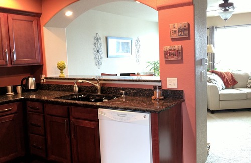 Village Seven Casa | Colorado Springs Getaway - cerca de AFA, senderismo, compras y