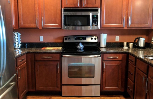 Village Seven Casa | Colorado Springs Getaway - cerca de AFA, senderismo, compras y