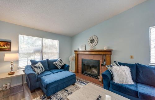 Northwest Colorado Springs Casa | Colorado Springs Home Large Backyard with Fire Pit!