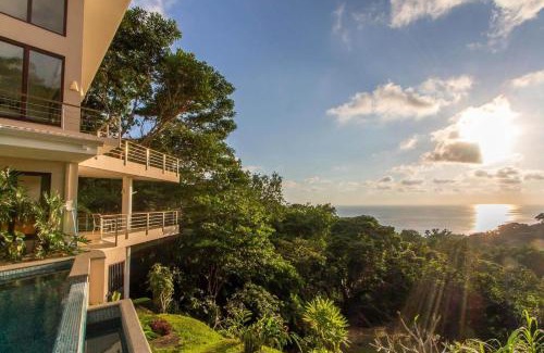 Dominical Villa | Colores del Viento - by Pura Villas