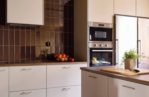 Sundsberg Apartamento | Colorful and modern 3br apartment + free parking 30min from Helsinki
