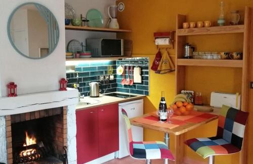 Esquieze-Sere Apartamento | Colorful Appartement near Luz-Saint-Sauveur